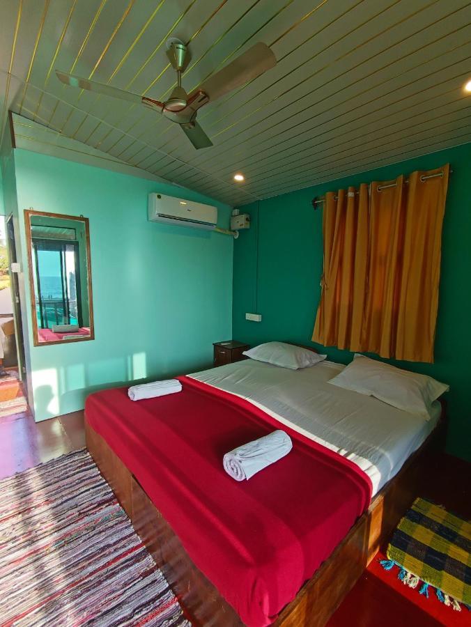 Casa Fiesta Sea Front Beach Huts Patnem Beach Esterno foto