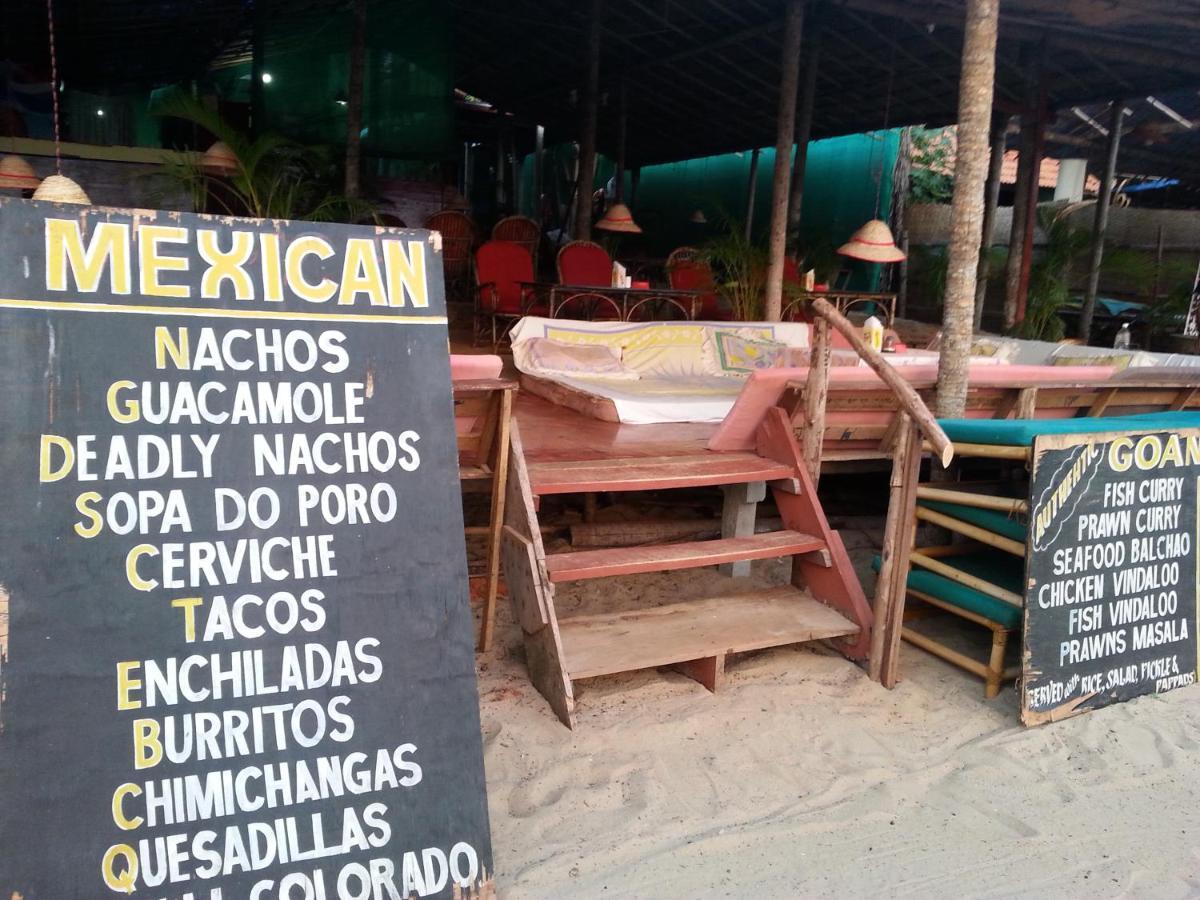Casa Fiesta Sea Front Beach Huts Patnem Beach Esterno foto