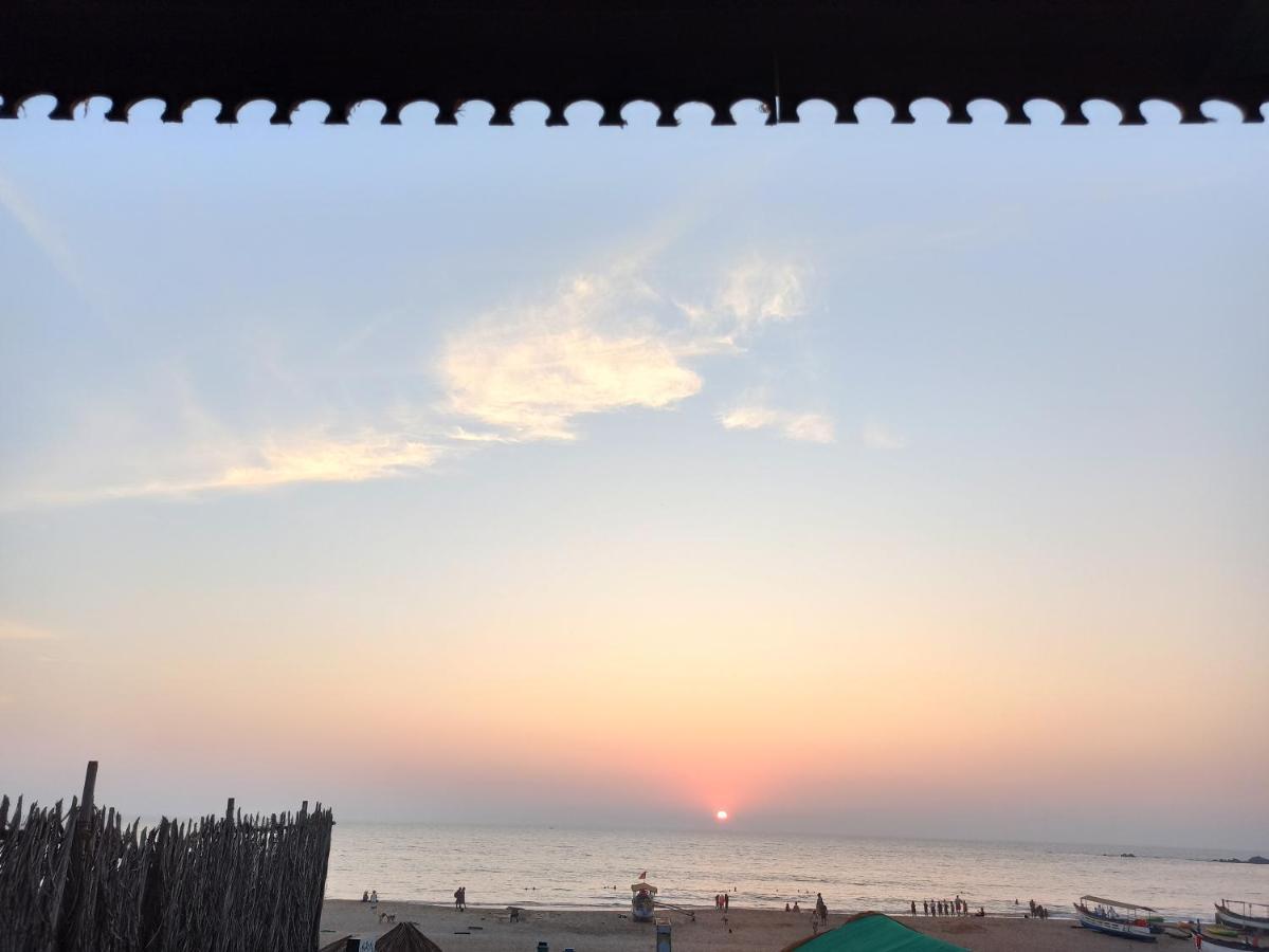 Casa Fiesta Sea Front Beach Huts Patnem Beach Esterno foto